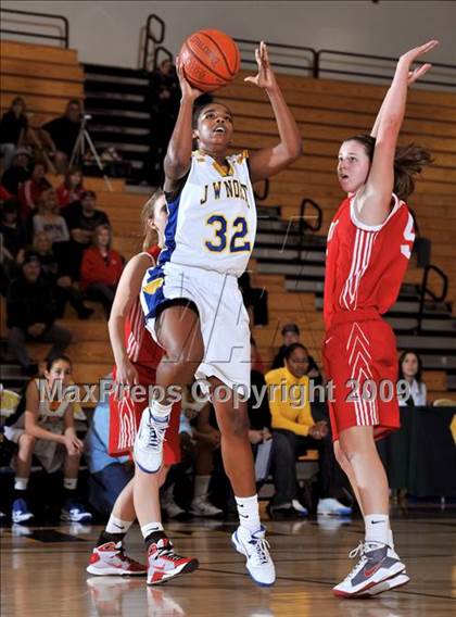 Thumbnail 1 in North vs. Lutheran (Larry Doyle OC Championships) photogallery.