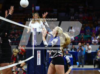 Thumbnail 3 in Coal Ridge vs Eaton (CHSAA 3A Playoff) photogallery.