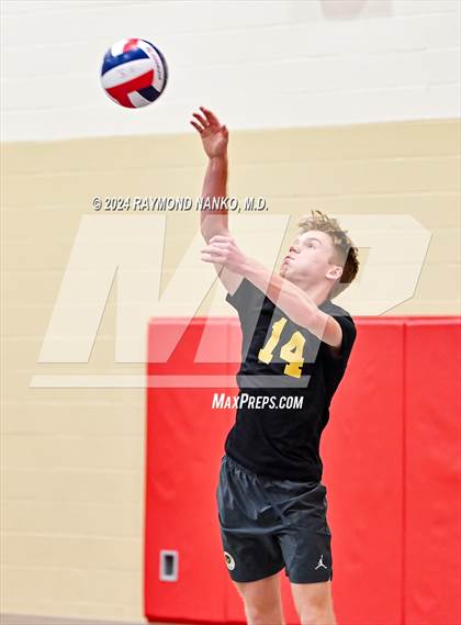 Thumbnail 3 in St. Xavier vs. Franklin Central photogallery.