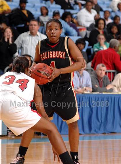 Thumbnail 3 in Salisbury vs. Graham (NCHSAA 2A Final) photogallery.