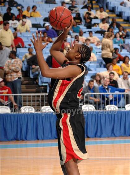 Thumbnail 1 in Salisbury vs. Graham (NCHSAA 2A Final) photogallery.