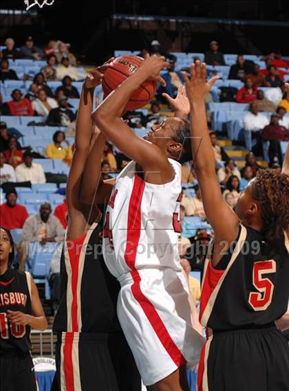 Thumbnail 1 in Salisbury vs. Graham (NCHSAA 2A Final) photogallery.