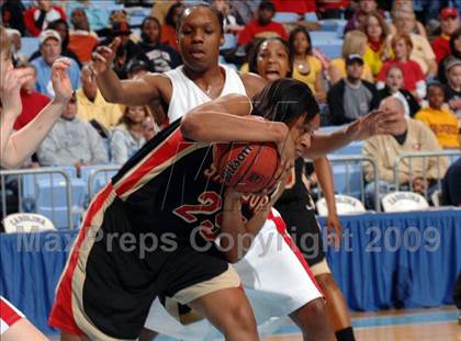 Thumbnail 1 in Salisbury vs. Graham (NCHSAA 2A Final) photogallery.