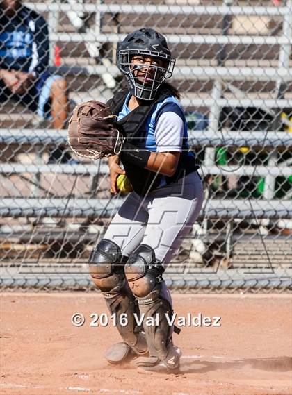 Thumbnail 3 in Pueblo vs Flowing Wells photogallery.