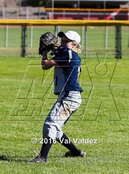 Thumbnail 3 in Pueblo vs Flowing Wells photogallery.