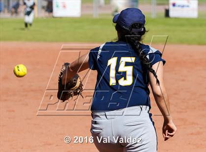 Thumbnail 2 in Pueblo vs Flowing Wells photogallery.