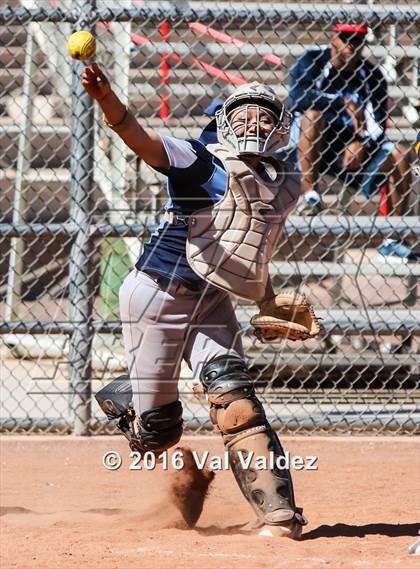 Thumbnail 2 in Pueblo vs Flowing Wells photogallery.