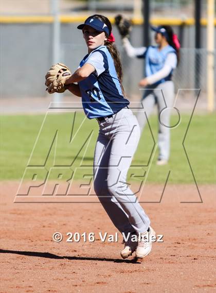 Thumbnail 2 in Pueblo vs Flowing Wells photogallery.
