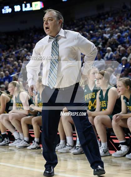 Thumbnail 3 in Pius X vs. Lincoln East (NSAA Class A Final)  photogallery.
