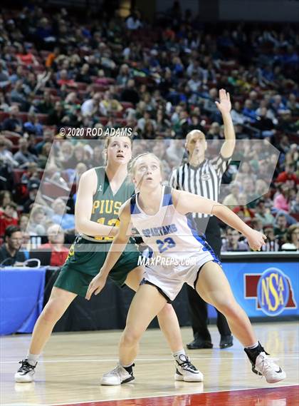 Thumbnail 3 in Pius X vs. Lincoln East (NSAA Class A Final)  photogallery.