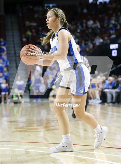 Thumbnail 2 in Pius X vs. Lincoln East (NSAA Class A Final)  photogallery.