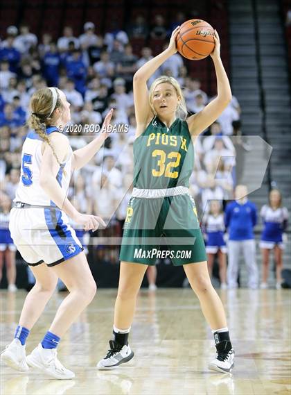Thumbnail 1 in Pius X vs. Lincoln East (NSAA Class A Final)  photogallery.
