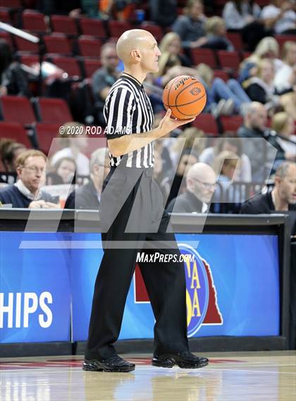 Thumbnail 1 in Pius X vs. Lincoln East (NSAA Class A Final)  photogallery.
