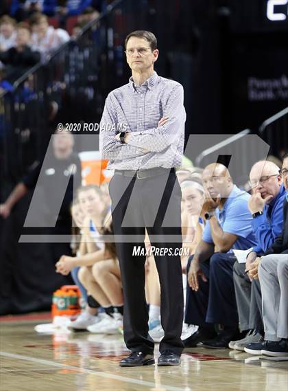 Thumbnail 2 in Pius X vs. Lincoln East (NSAA Class A Final)  photogallery.