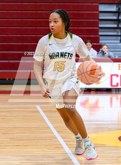 Thumbnail 1 in Surrattsville vs. Robinson (Cougar Holiday Classic) photogallery.