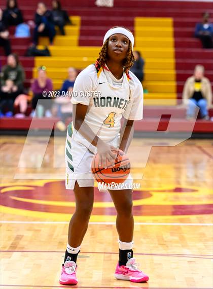 Thumbnail 2 in Surrattsville vs. Robinson (Cougar Holiday Classic) photogallery.