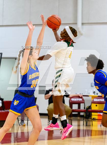 Thumbnail 1 in Surrattsville vs. Robinson (Cougar Holiday Classic) photogallery.