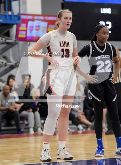 Thumbnail 1 in La Jolla Country Day vs. Long Island Lutheran (NIKE Tournament of Champions)  photogallery.