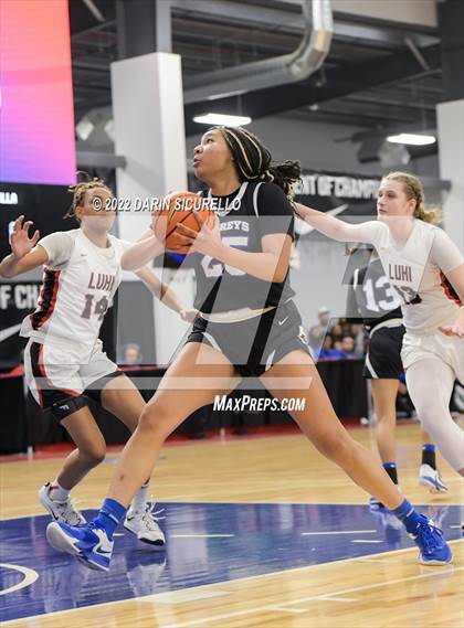 Thumbnail 3 in La Jolla Country Day vs. Long Island Lutheran (NIKE Tournament of Champions)  photogallery.