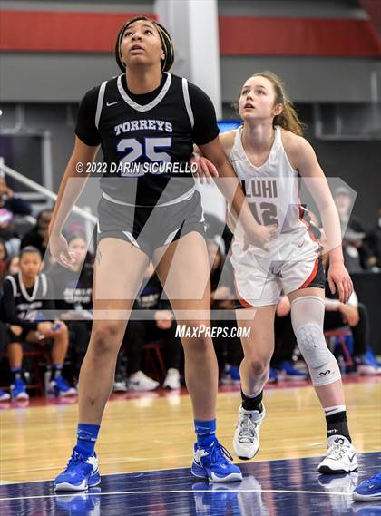 Thumbnail 2 in La Jolla Country Day vs. Long Island Lutheran (NIKE Tournament of Champions)  photogallery.