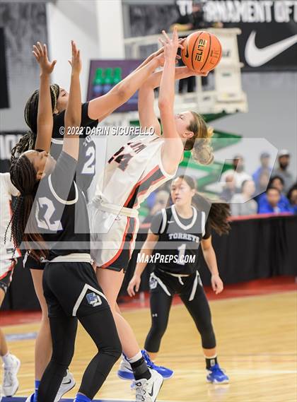 Thumbnail 2 in La Jolla Country Day vs. Long Island Lutheran (NIKE Tournament of Champions)  photogallery.