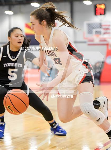 Thumbnail 3 in La Jolla Country Day vs. Long Island Lutheran (NIKE Tournament of Champions)  photogallery.