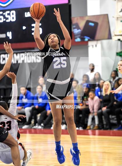 Thumbnail 3 in La Jolla Country Day vs. Long Island Lutheran (NIKE Tournament of Champions)  photogallery.