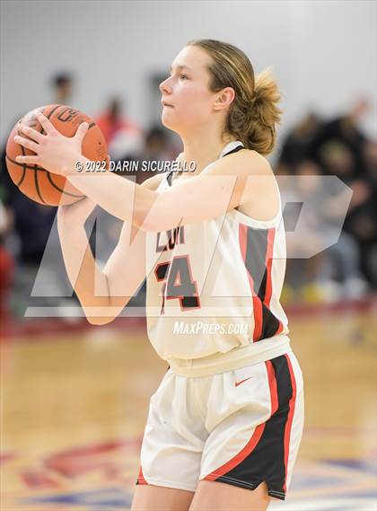 Thumbnail 3 in La Jolla Country Day vs. Long Island Lutheran (NIKE Tournament of Champions)  photogallery.