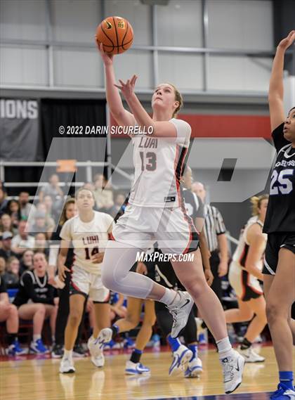 Thumbnail 3 in La Jolla Country Day vs. Long Island Lutheran (NIKE Tournament of Champions)  photogallery.