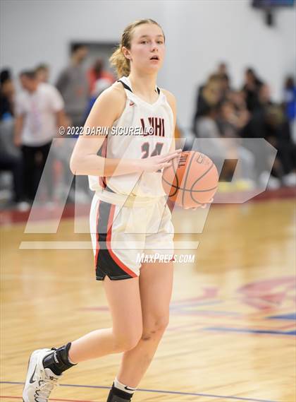 Thumbnail 3 in La Jolla Country Day vs. Long Island Lutheran (NIKE Tournament of Champions)  photogallery.