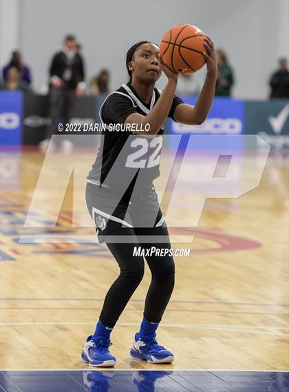 Thumbnail 3 in La Jolla Country Day vs. Long Island Lutheran (NIKE Tournament of Champions)  photogallery.