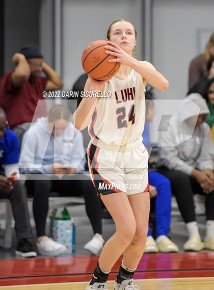 Thumbnail 1 in La Jolla Country Day vs. Long Island Lutheran (NIKE Tournament of Champions)  photogallery.