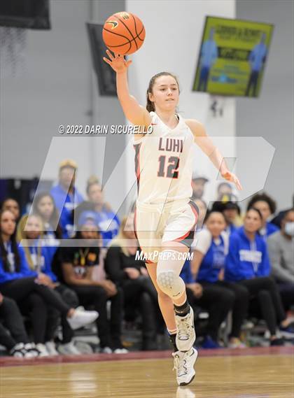 Thumbnail 3 in La Jolla Country Day vs. Long Island Lutheran (NIKE Tournament of Champions)  photogallery.