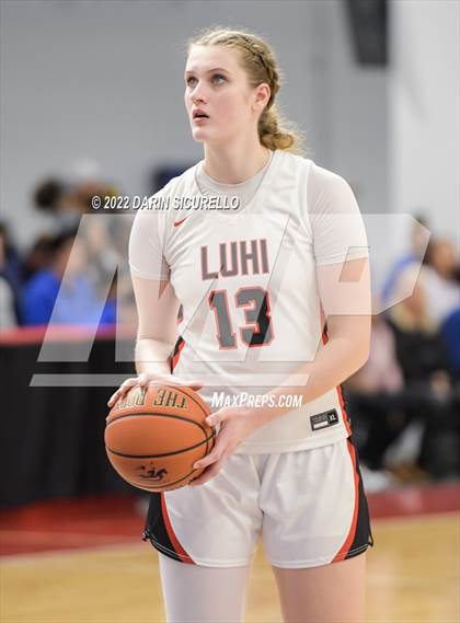 Thumbnail 2 in La Jolla Country Day vs. Long Island Lutheran (NIKE Tournament of Champions)  photogallery.