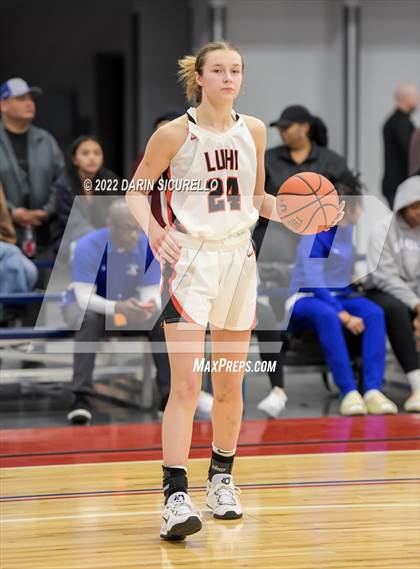 Thumbnail 2 in La Jolla Country Day vs. Long Island Lutheran (NIKE Tournament of Champions)  photogallery.