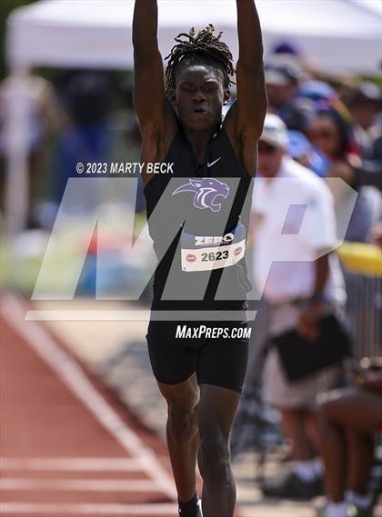 Thumbnail 3 in Class 5 Triple Jump (MSHSAA State Championship) photogallery.