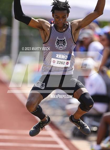 Thumbnail 3 in Class 5 Triple Jump (MSHSAA State Championship) photogallery.