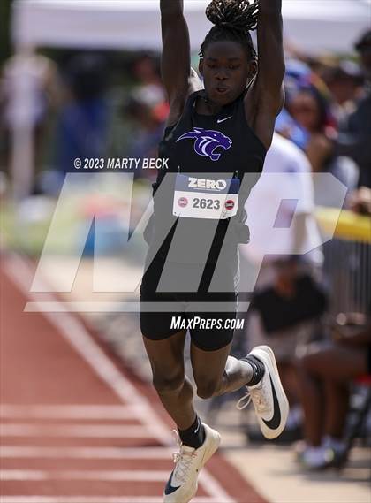 Thumbnail 2 in Class 5 Triple Jump (MSHSAA State Championship) photogallery.