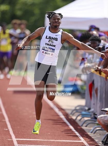 Thumbnail 1 in Class 5 Triple Jump (MSHSAA State Championship) photogallery.