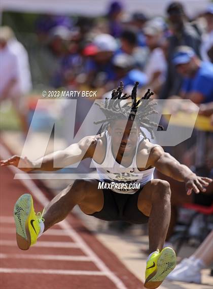 Thumbnail 2 in Class 5 Triple Jump (MSHSAA State Championship) photogallery.