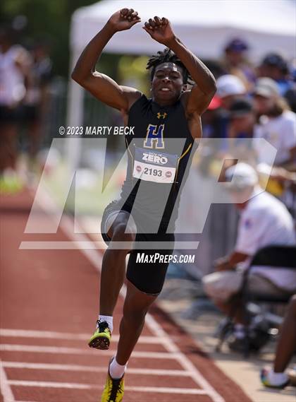 Thumbnail 2 in Class 5 Triple Jump (MSHSAA State Championship) photogallery.