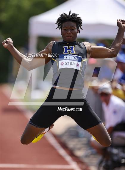 Thumbnail 1 in Class 5 Triple Jump (MSHSAA State Championship) photogallery.