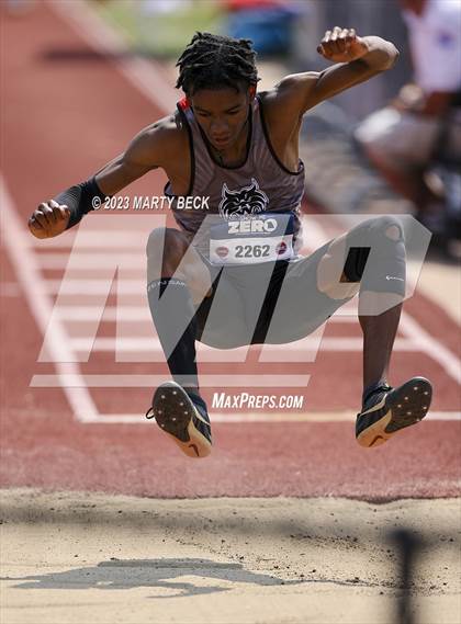 Thumbnail 1 in Class 5 Triple Jump (MSHSAA State Championship) photogallery.