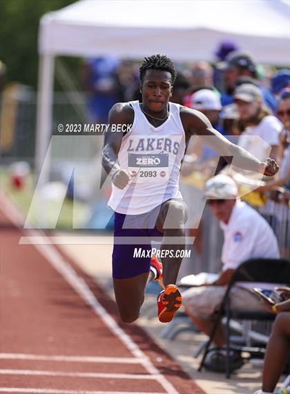 Thumbnail 3 in Class 5 Triple Jump (MSHSAA State Championship) photogallery.