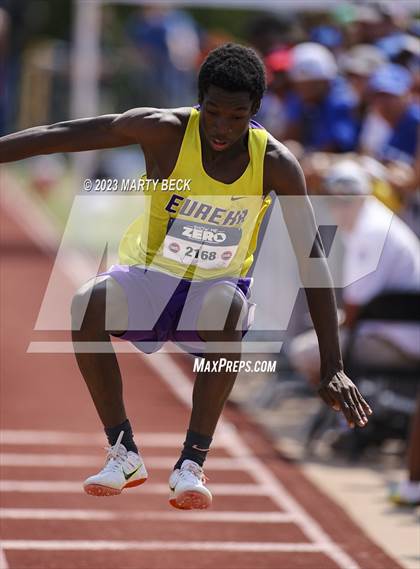 Thumbnail 3 in Class 5 Triple Jump (MSHSAA State Championship) photogallery.