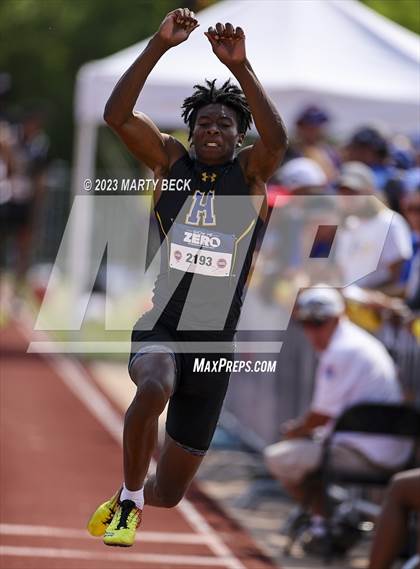 Thumbnail 2 in Class 5 Triple Jump (MSHSAA State Championship) photogallery.