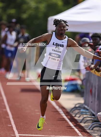 Thumbnail 3 in Class 5 Triple Jump (MSHSAA State Championship) photogallery.