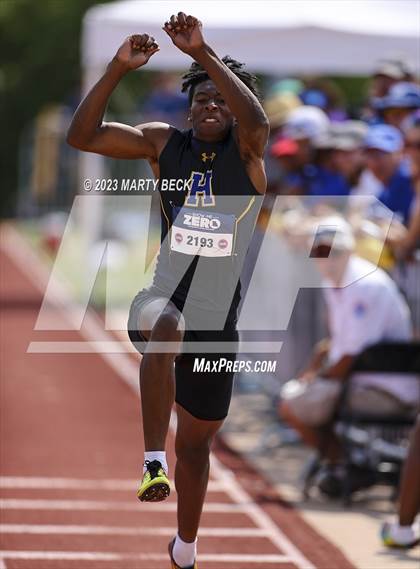 Thumbnail 2 in Class 5 Triple Jump (MSHSAA State Championship) photogallery.