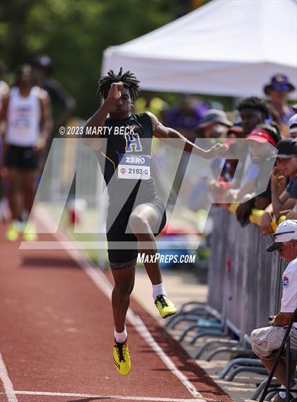 Thumbnail 2 in Class 5 Triple Jump (MSHSAA State Championship) photogallery.