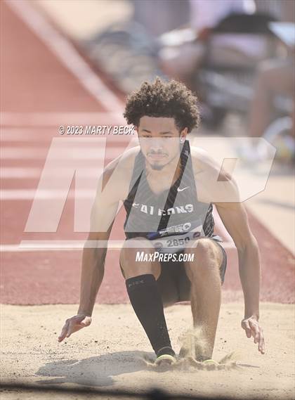 Thumbnail 3 in Class 5 Triple Jump (MSHSAA State Championship) photogallery.